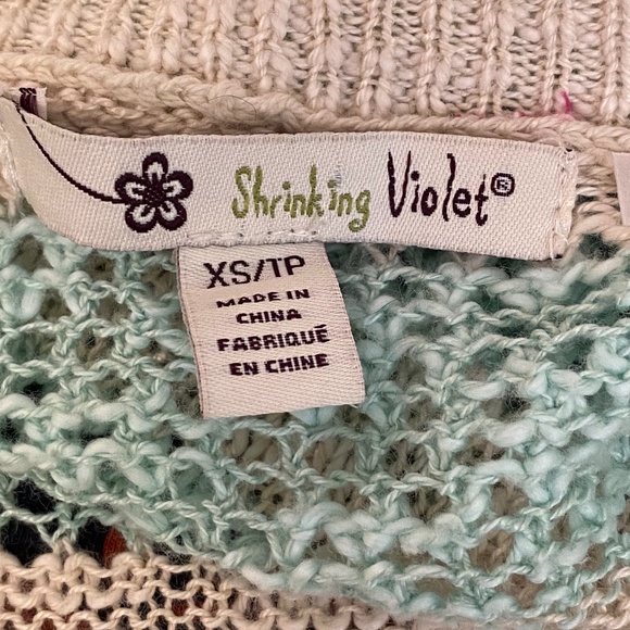 Shrinking Violet light sweater - Picture 6 of 7